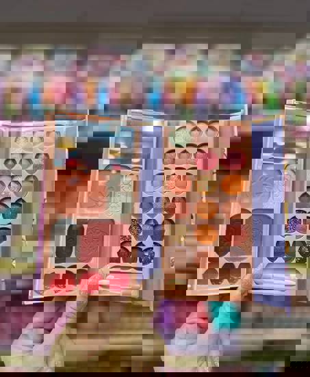 پالت سایه آنی لیدی مدل گربه